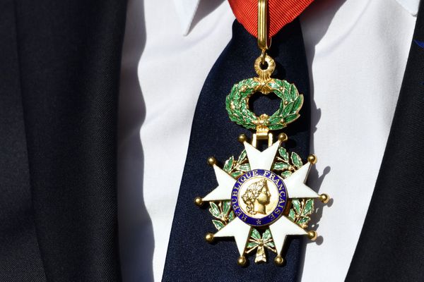 📢 L'évènement du jour : Création de la Légion d'honneur.

▶ Le 19 mai 1802, le Premier Consul Napoléon Bonaparte publie un décret qui porte création de l'Ordre national de la Légion d'honneur. 

Notre gamme "Légion d'honneur" est disponible ici : gasurl.fr/puxxu