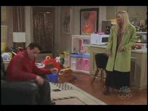 LearnGermanLFL's tweet photo. Cheering up your #Monday with the next instalment of #FamousPeopleWhoSpeakFrench...' Joey Tribbiani (Matt Le Blanc in Friends). This makes me laugh every time I watch it … ! 
https://t.co/qT6cDniryZ
#humour #funny #LearnFrench #FrenchTutor #FrenchTuition #Bedford #Bedfordshire https://t.co/RAMu8KENiE