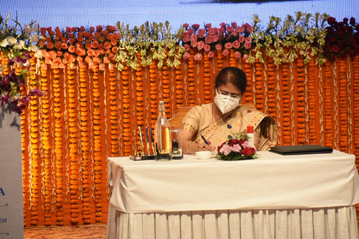 AjantaNeog's tweet photo. #OathTakingCeremony  Took oath as cabinet minister in govt of Assam under strong leadership of hon’ble CM @himantabiswa and Hon’ble prime minister @narendramodi 
I pledge to take assam among the top states of the country &amp; fullfill my duty to serve the people https://t.co/jA3zg14Pq2