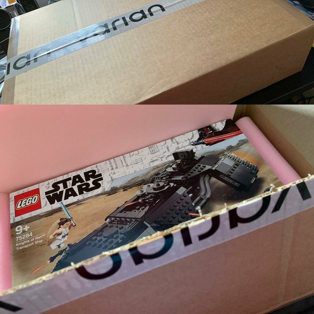 ObiGrae's tweet photo. Sometimes, you get a delivery from the office and it’s unexpected… today though, it was a real treat 🙂 thanks @varianuk 🙂 #starwars #lego #may4th2021 #vmsuk https://t.co/FiweYrgRY3 https://t.co/Zwk5n3k8Ng