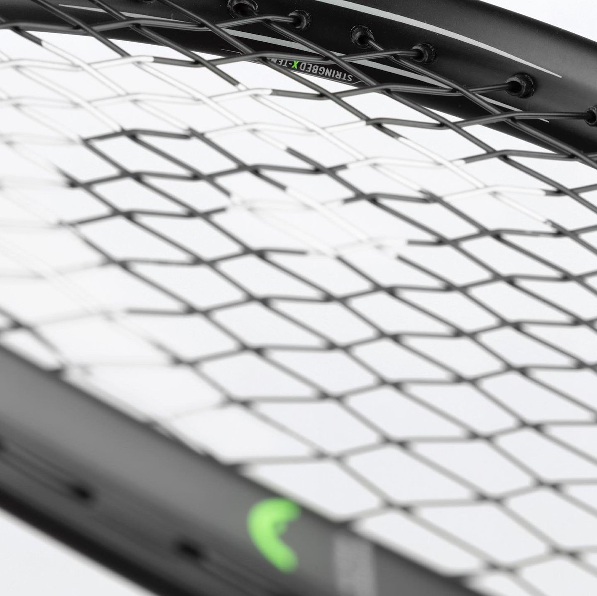 head_squash's tweet photo. Let’s get up close & personal with the new Graphene 360+ Speed 120 racquet.
Look at these shots of the new frame!
#teamhead #speed120 https://t.co/zOKgxnz4UK