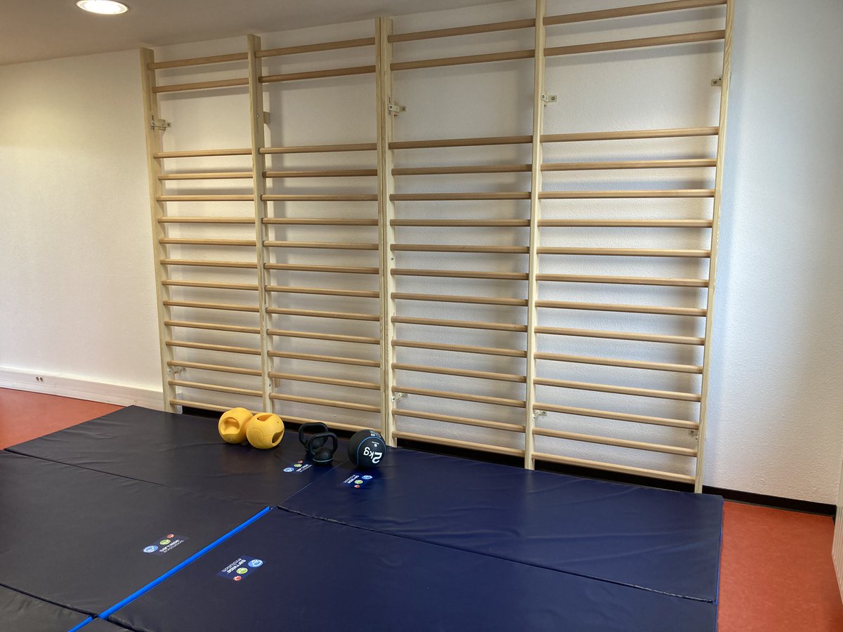 ggrandjean's tweet photo. Nouvelle salle de sport pour les internes des @LyceeSchuman et Siegfried. #sportalecole #cadredevie @acstrasbourg @regiongrandest https://t.co/RUPaabGuuX