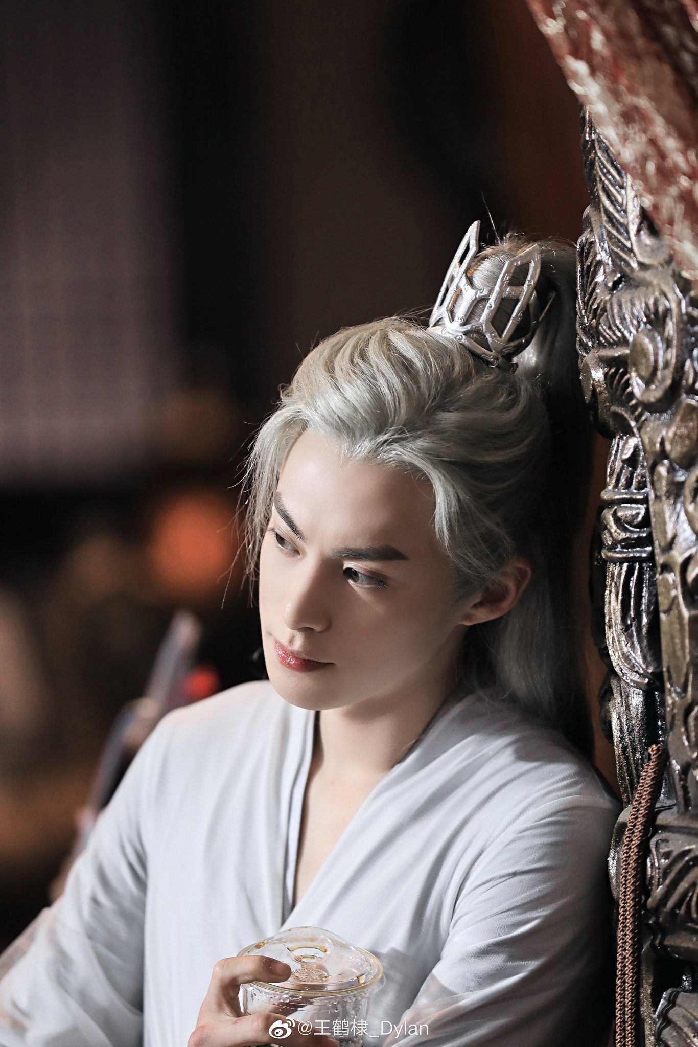 Dylan Wang's “AI-Style” Acting in “Miss the Dragon” –