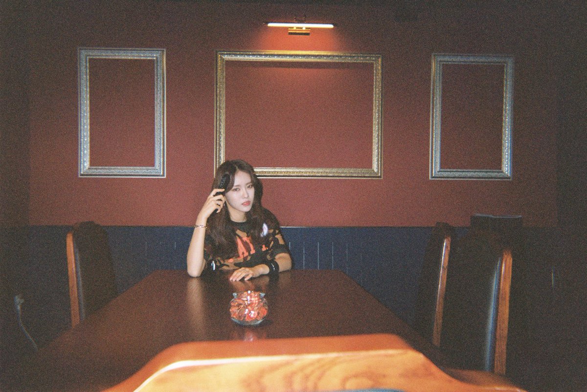leetsoojin's tweet photo. What day is it today? Yes, it's Monday! Happy birthday to my favorite sister Jimin. Wishing you a day filled with endless joy and blessings because you deserve it so much. 🥺 https://t.co/MCWmhAQrs1