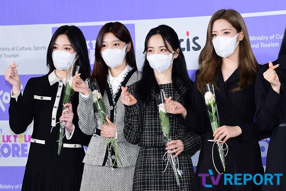 LOONA Press 🗞 tweet media