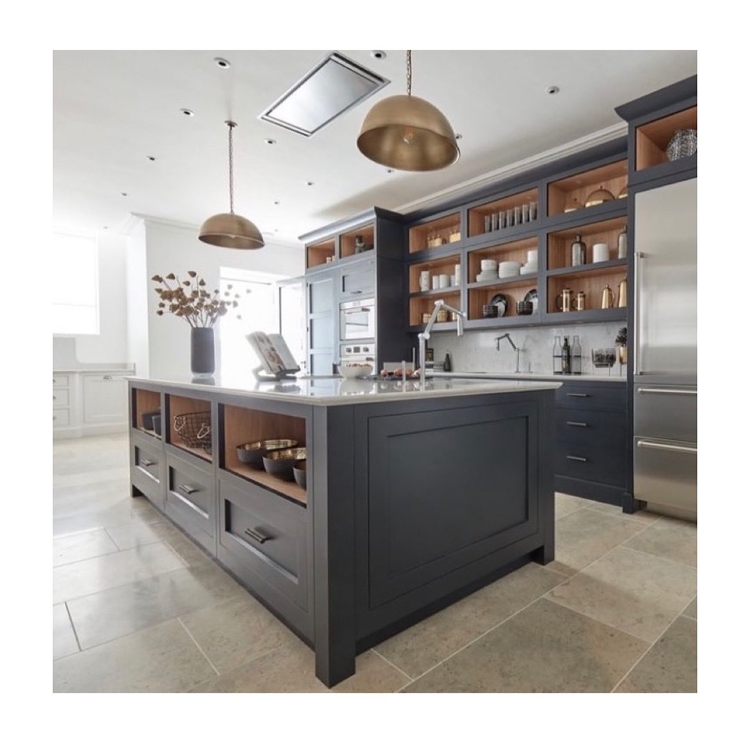 Beautiful shot of this awesome Tom Howley kitchen display in the Edinburgh showroom. Including Westin Stratus 360 ceiling hood