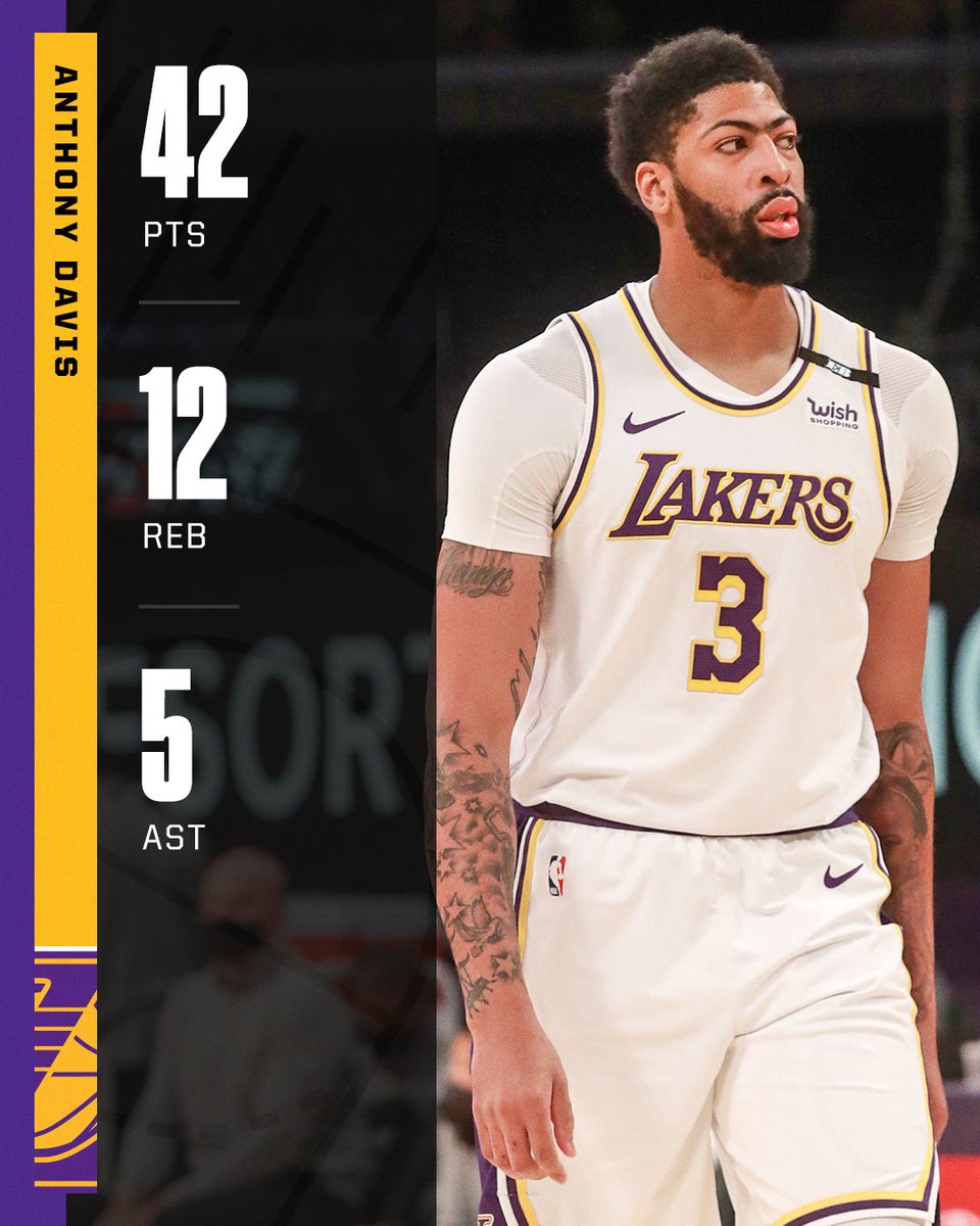 espn's tweet photo. AD dominated against the Suns 😳 https://t.co/3yKCNq35fN