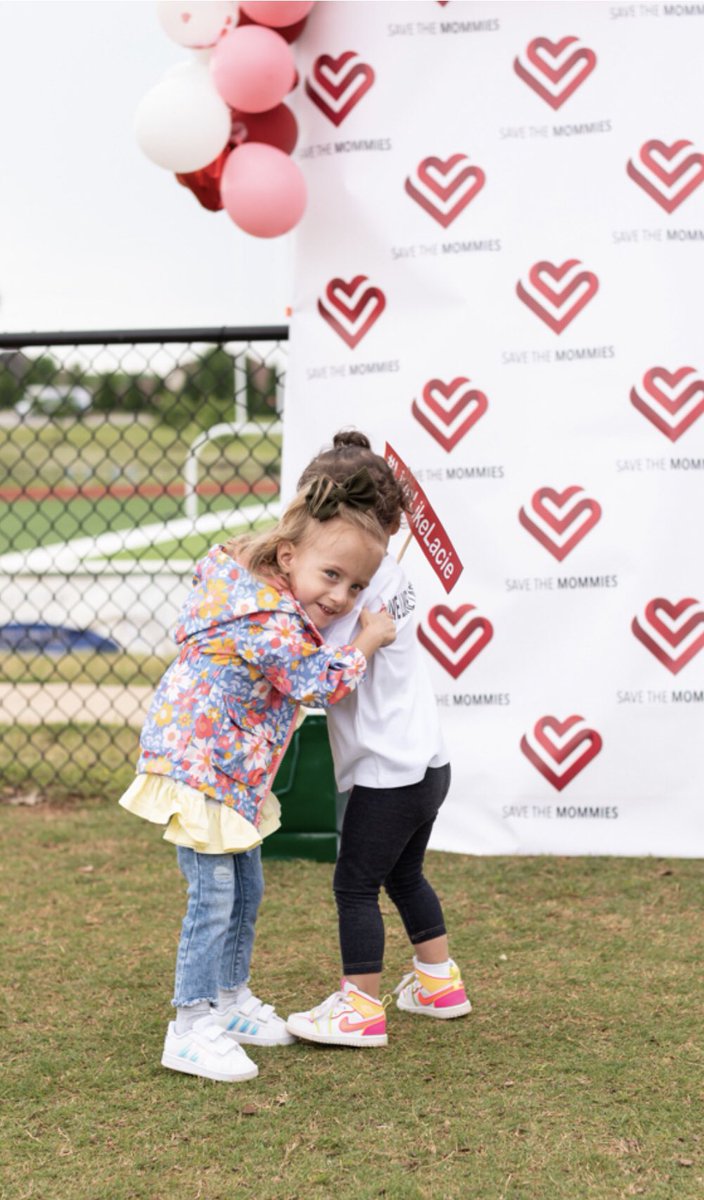 SaveTheMommies's tweet photo. First #ppcmawareness walk! #milesformommies #livelikelacie #savethemommies #forourchildren #walkwithpurpose https://t.co/Q2BfWLDanW