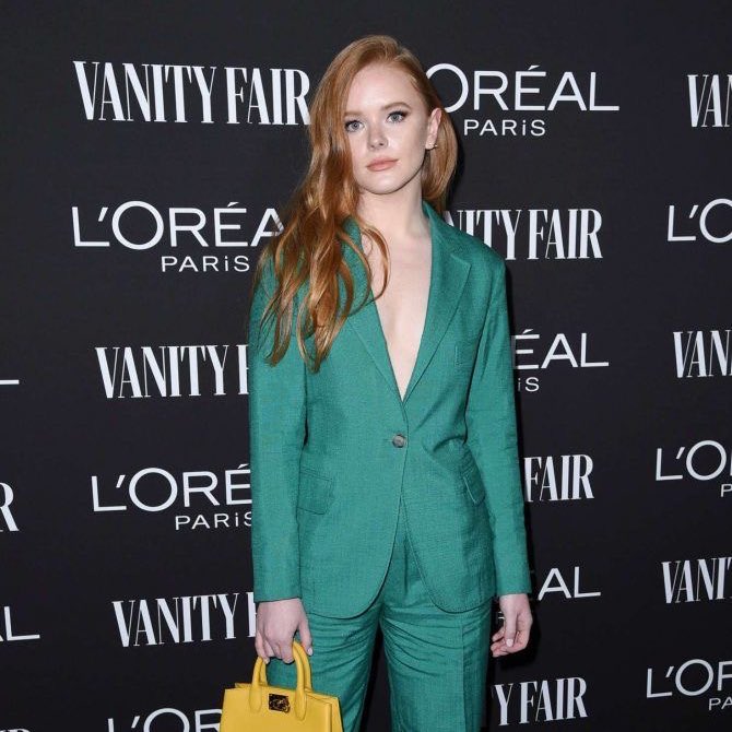 abbeysgf's tweet image. ok pero abbey con rosa y verde&amp;gt;&amp;gt;