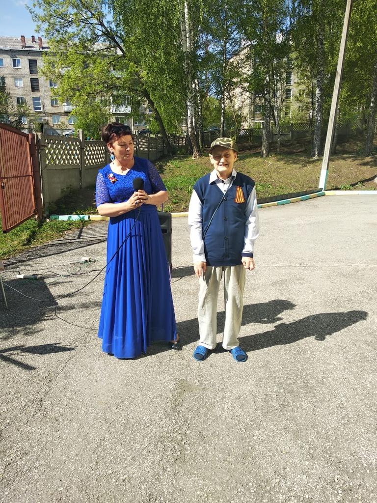 tpvt63's tweet photo. В Жигулевском отделении пансионата был организован праздничный завтрак депутатом Жигулевской думы В.И. Макаровым. А затем состоялся праздничный концерт, в котором прозвучали песни военных лет и стихи. Благодарим!!! https://t.co/gNHcHMo8rV