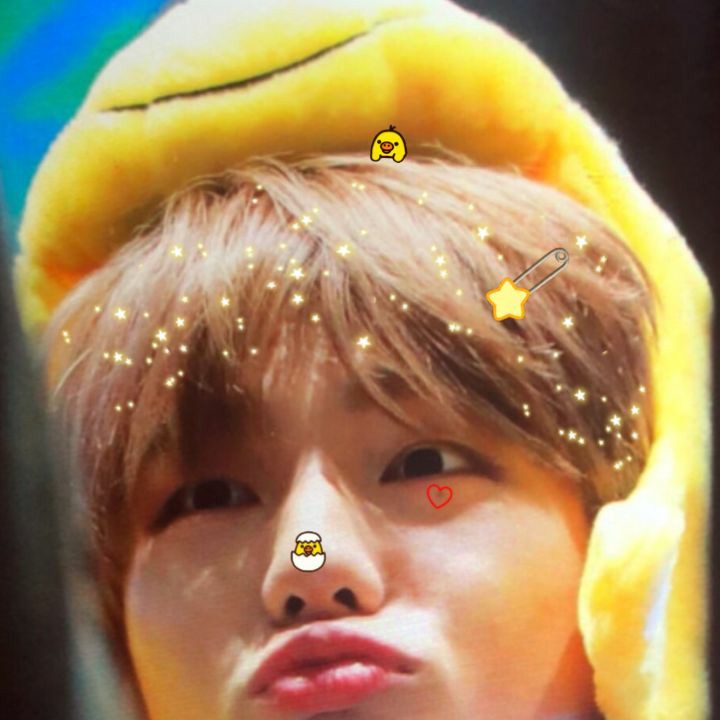 he pout in tiny