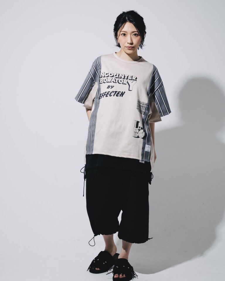 HidE_228's tweet image. 本日18時より、H.W.T WEB SHOPにてユニセックスブランド「#EFFECTEN 」販売開始🎉

H!dE自身も好きなブランドで衣装やプライベートでもよく着させてもらってますっ✨

もちろん店頭でも販売します‼️
可愛いアイテムばっかりなので是非GETしてみて💌

購入はこちら🔻
hwtokym.com