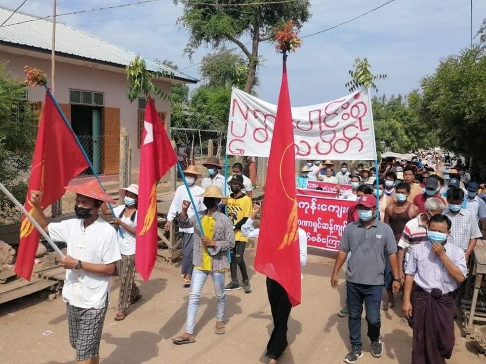 IrrawaddyNews's tweet photo. Rural folk in #Salingyi  Township, #Sagaing Region took to the streets against the military regime on May 10. (Photo: CJ) 

#WhatsHappeningInMyanmar https://t.co/ybQ3K7c9sP