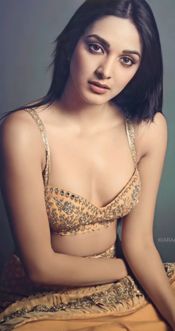 HDHUNKS 📸 on X: #kiaraadvani ❤️🔥📸. Epic photo shoot 👍 Pics 👇 #Hdhunks  #KIARA Link 🖇️t.coVEgfPst0NV t.coYbt0eSelxf  X