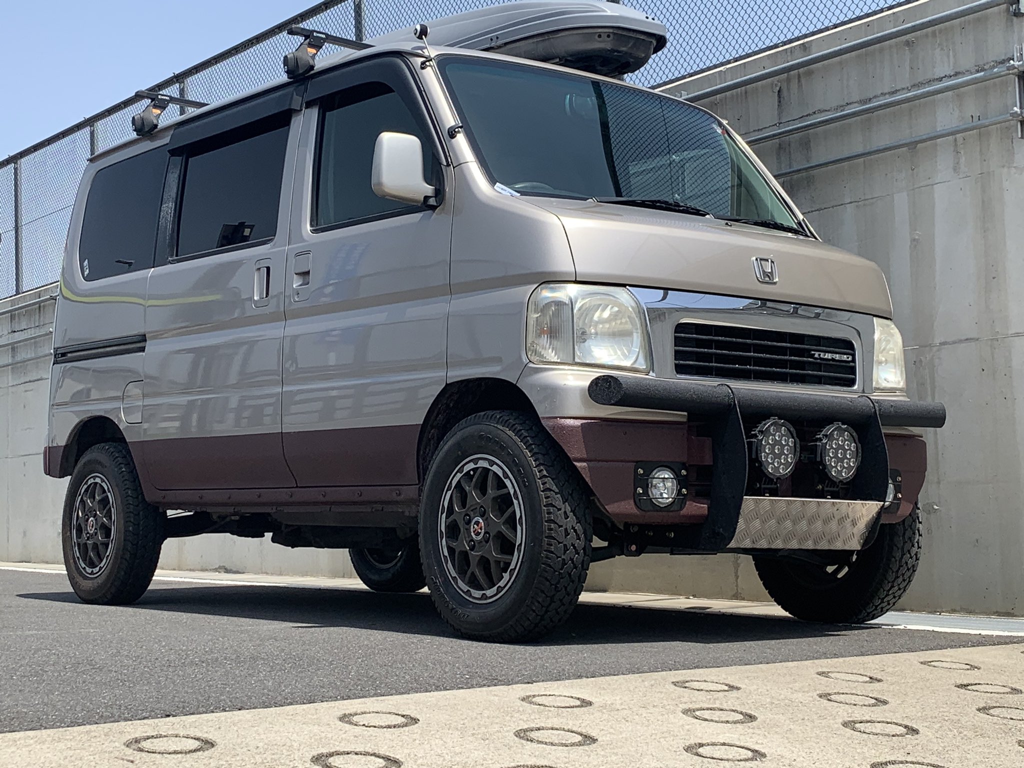 ホンダ バモス・ホビオ・アクティ用リフトアップ車高調