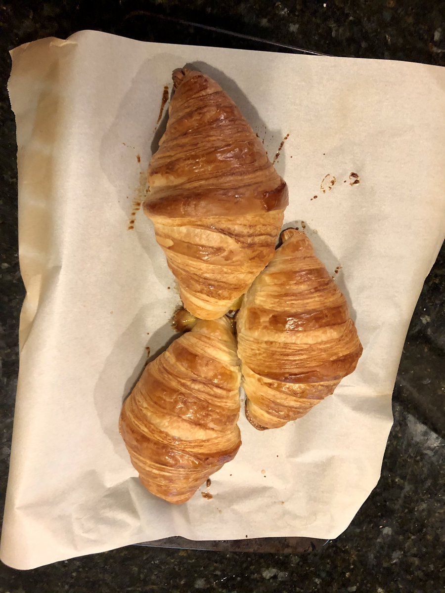 Amazing bake at home croissants tonight from the artisans at <a href="/sugarbloomLA/">Sugarbloom Bakery</a> 

If you are in the LA area, give them a try! Everything I’ve had from their shop has been delicious.