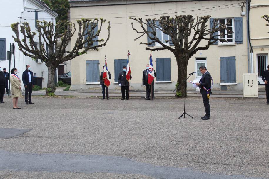 8 mai , cérémonie du souvenir. <a href="/Regisnant/">Régis Sarazin</a> @nanteuillesmeaux