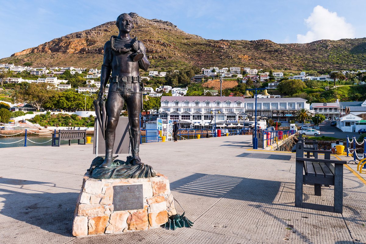 HotelQuayside's tweet photo. aha Simon’s Town Quayside Hotel is perfectly positioned on the water’s edge of the Simon’s Town yacht basin, with breath-taking views over False Bay and the majestic Simon’s Kloof Mountains. https://t.co/DYmuZmTE4f