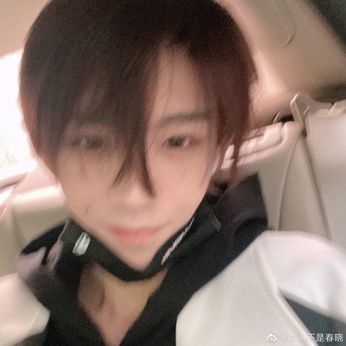 his weibo accounts are @青春有你3-张帅博 and @本人不是春晓