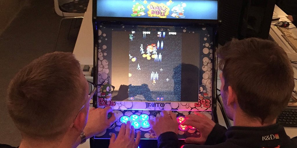 Nuestra #Bartop de 19” es ideal para instalarla en una mesa, llamar a un amigo y pasar un rato jugando con tus personajes preferidos. Y tú, ¿ya tienes una? #retroarcade #arcadegames #talentec