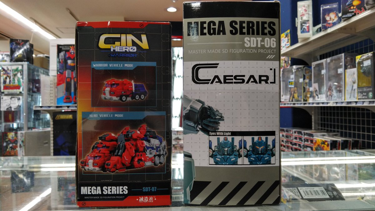 Jungle_mecha's tweet photo. 誠造社 MEGA SERIESのGINとCAESARが入荷しました。かっこいいデフォルメスタイルで変形合体もこなします。
karma
#MASTERMADE https://t.co/db8bkYqRzJ