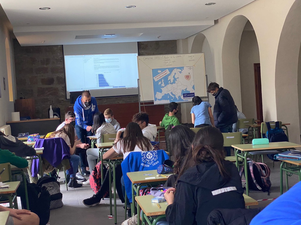 Colegio Reparadores Puente la Reina tweet media