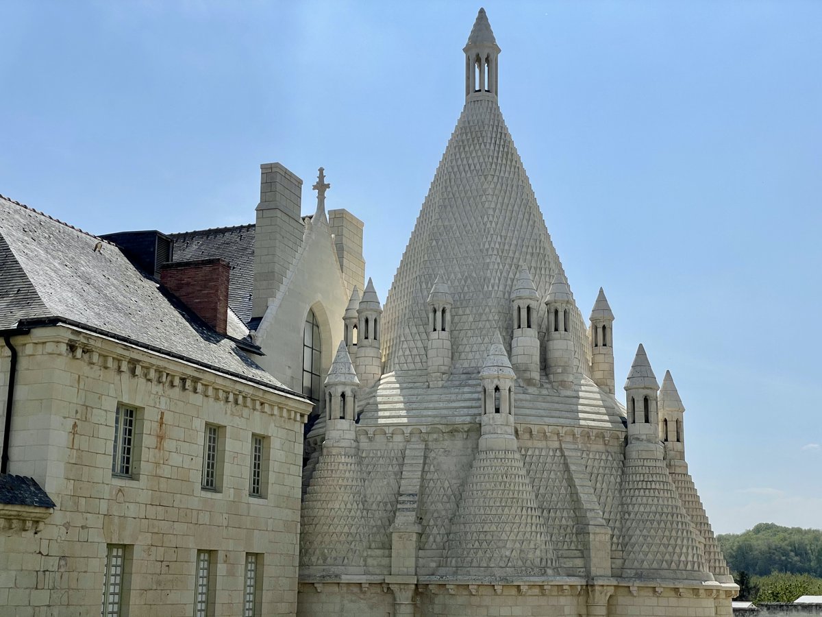 Abbaye Royale de Fontevraud, un nouveau musée d'art moderne qui abritera la donation de Martine et Léon Cligman1- Ma visite du musée2- Interview de Dominique Gagneux, directrice du musée