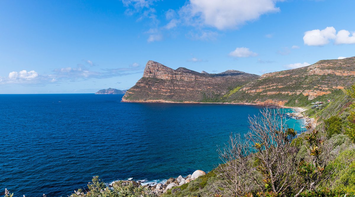 HotelQuayside's tweet photo. To appreciate the Cape Fynbos, make a stop at Silver Mine Nature Reserve or the famous Cape Point Nature Reserve. The wetlands of Noordhoek are also an easy-to-access must-do on horseback! https://t.co/AjcXHhg79E