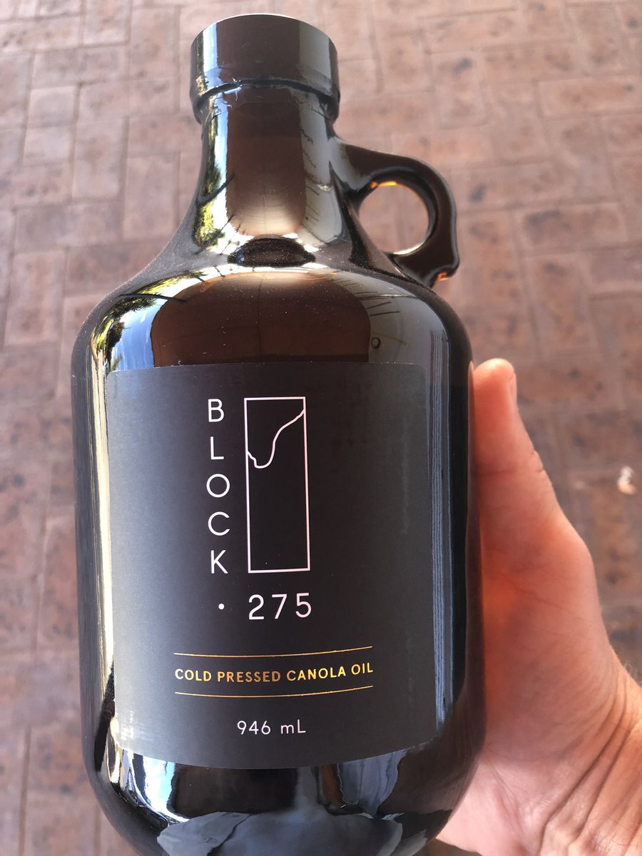 robertgrima2's tweet photo. Loving the new bottle #block275 #greatdrop #locaproduce @midoxgatefarm @liammann004 https://t.co/0azav9dgVQ