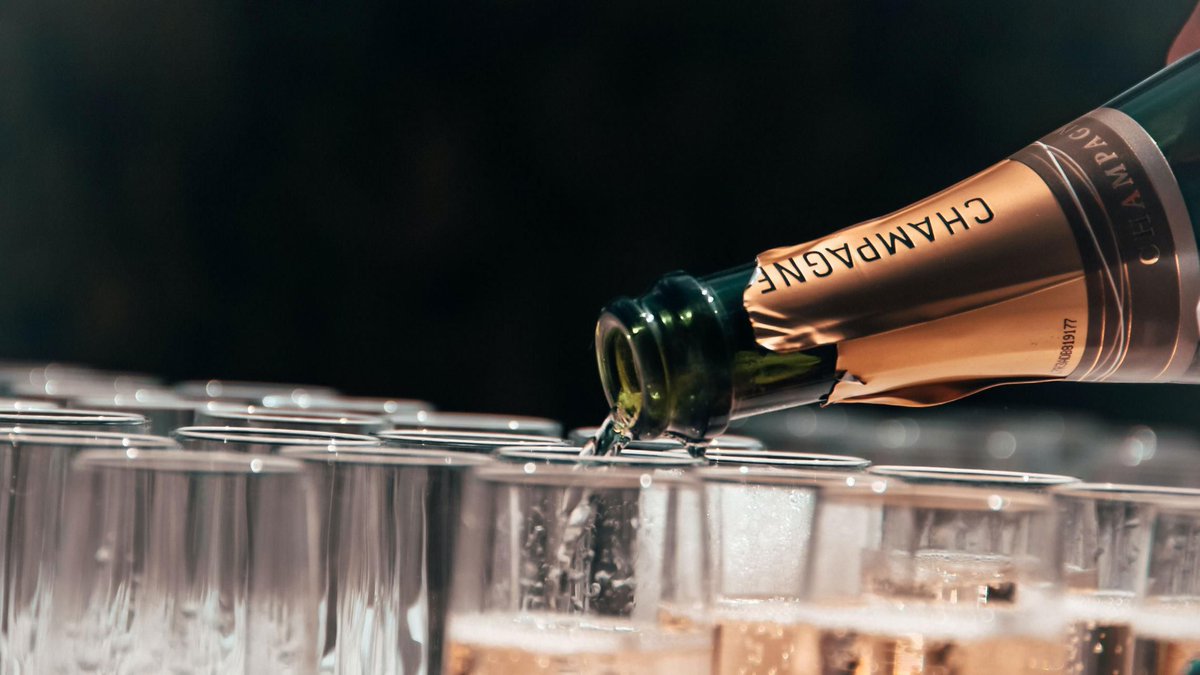 TopHousehold's tweet photo. Check out The world’s best champagnes (according to the experts)
https://t.co/Tj6eGR5aPl

#privatehousehold #luxuryliving #luxurylifestyle #luxurypropertymanagement #propertyconcierge #propertymanagement #tophouseholdmanagement #privateassistant #realestateagents #champagne https://t.co/HA4fGcKwd5