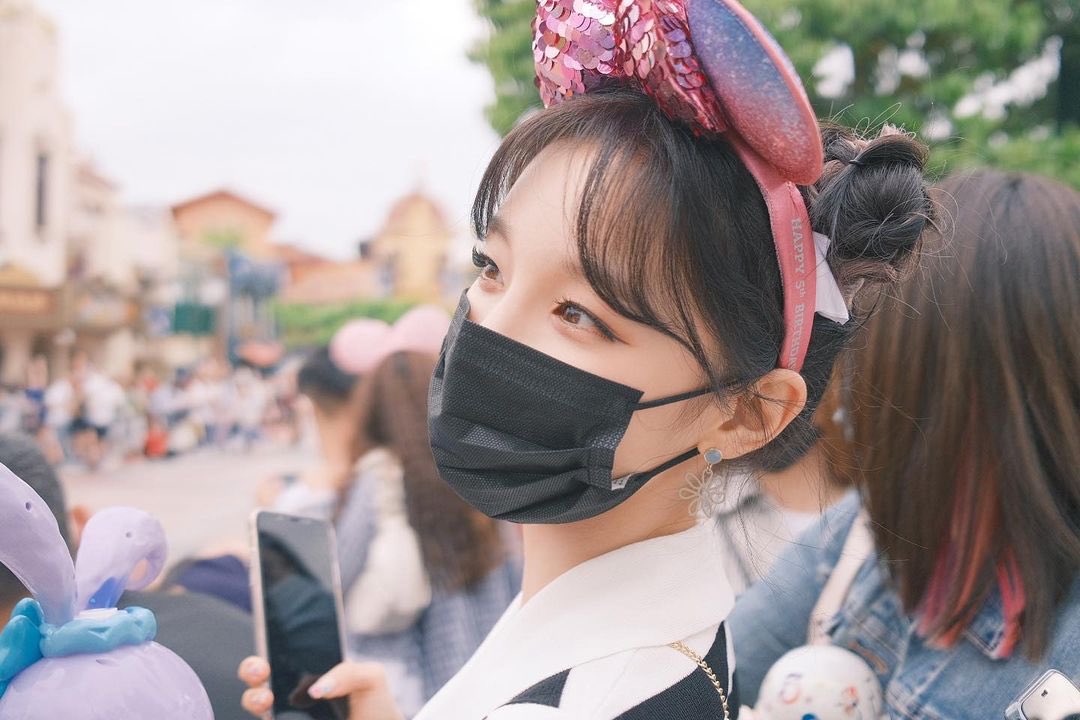 yuqiupdates's tweet photo. yuqi opened a personal instagram account! 💓

✨ https://t.co/QQvBLiqCo4 ✨ https://t.co/As6juuOpN1