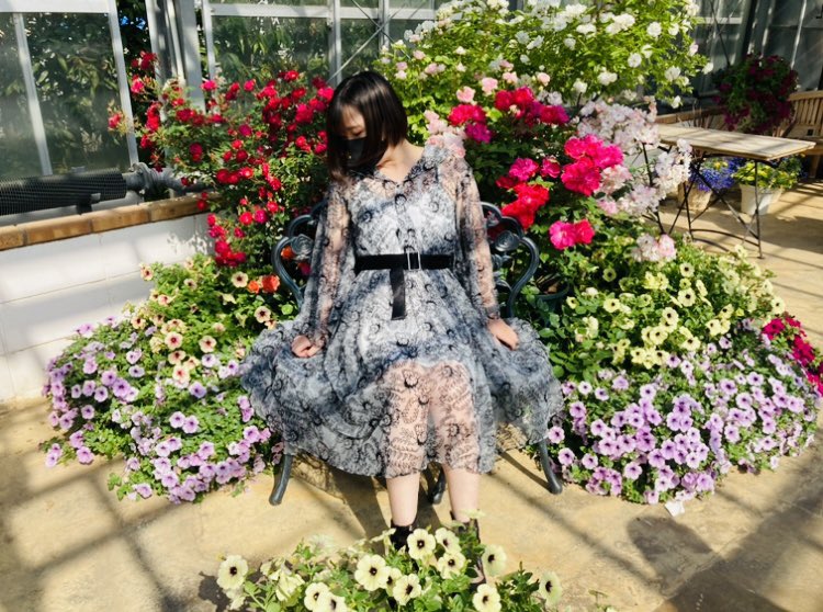 ktkm0410's tweet photo. hazama着てバラ園に行きました。 https://t.co/4fqBb24TRn