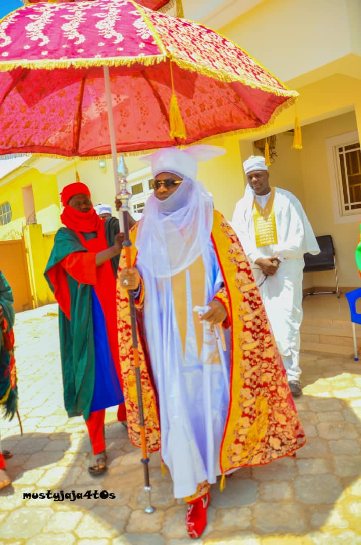Ibrahimt2T's tweet photo. Picture from Kagara Emirate Council Niger State Nigeria. 
Allahu yaja zamanin Mai Kagara ✊ https://t.co/B88Gw5gWV6
