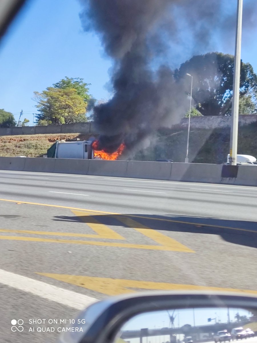In Fourway there’s a truck on fire on the N1 North at William Nicol causing delays JHBTraffic