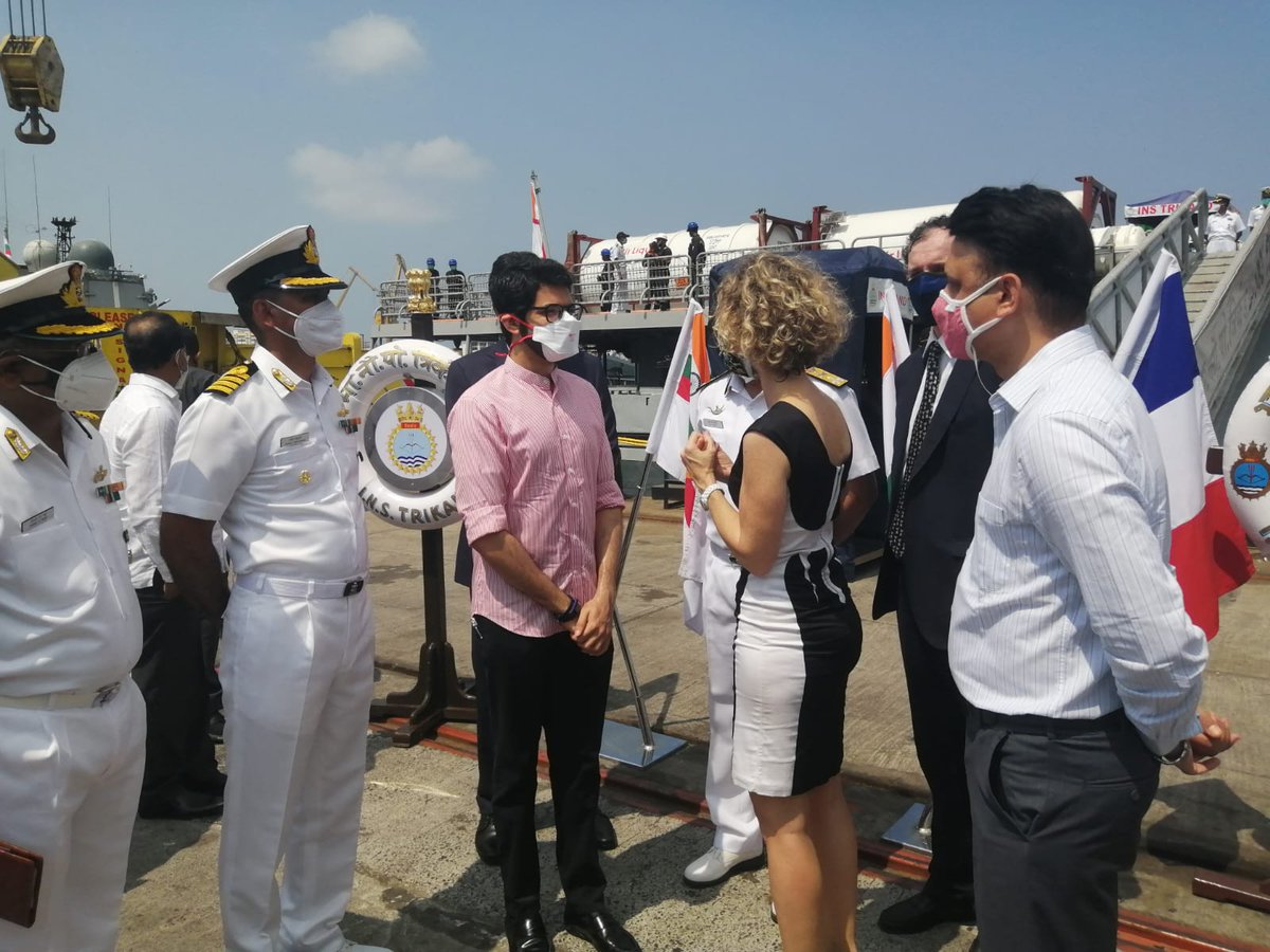 SoniaBarbry's tweet photo. Thank you to @airliquidegroup for its key role in producing and gifting this O2. Thank you to @indiannavy , #GovernementofIndia and the authorities of #Maharashtra in helping setting up the logistics of this operation https://t.co/XJNXrFm84O