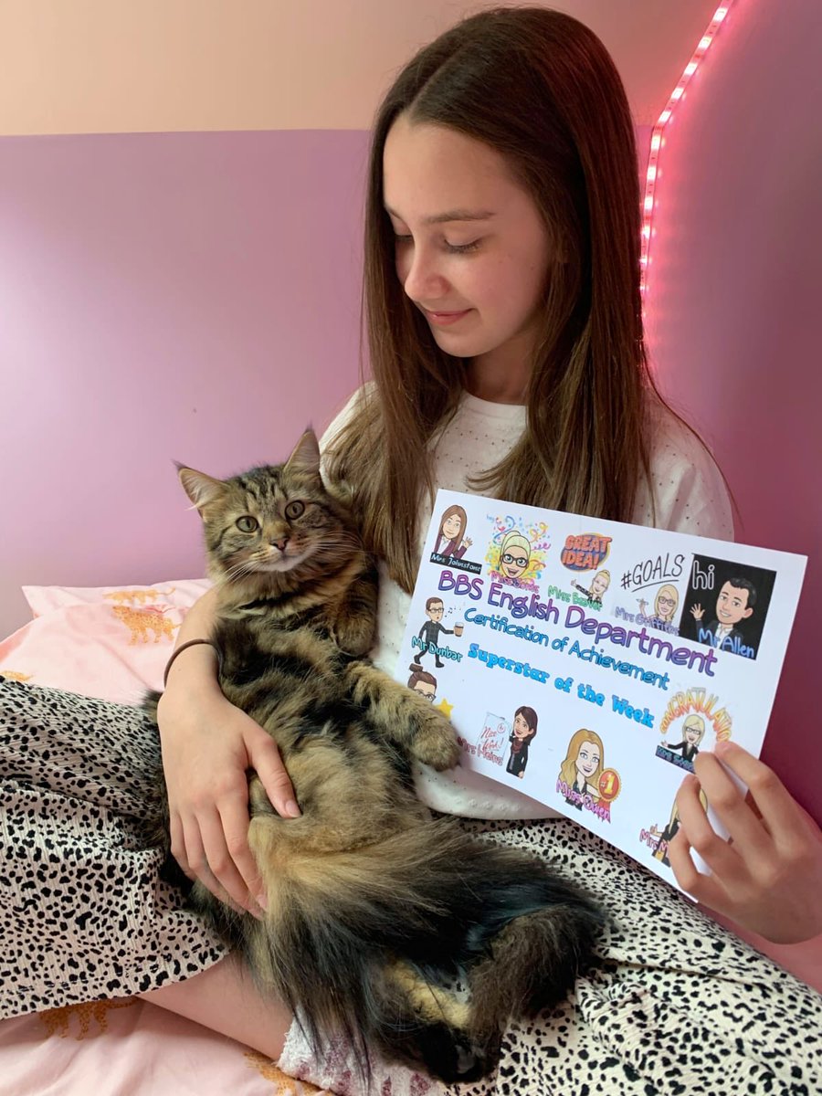 BBSEnglishDept's tweet photo. Another English 🌟🌟🌟🌟🌟🌟🌟 of the week. Her beautiful cat, Luna, is also very proud! #BBSPets https://t.co/0TwxckcNPc
