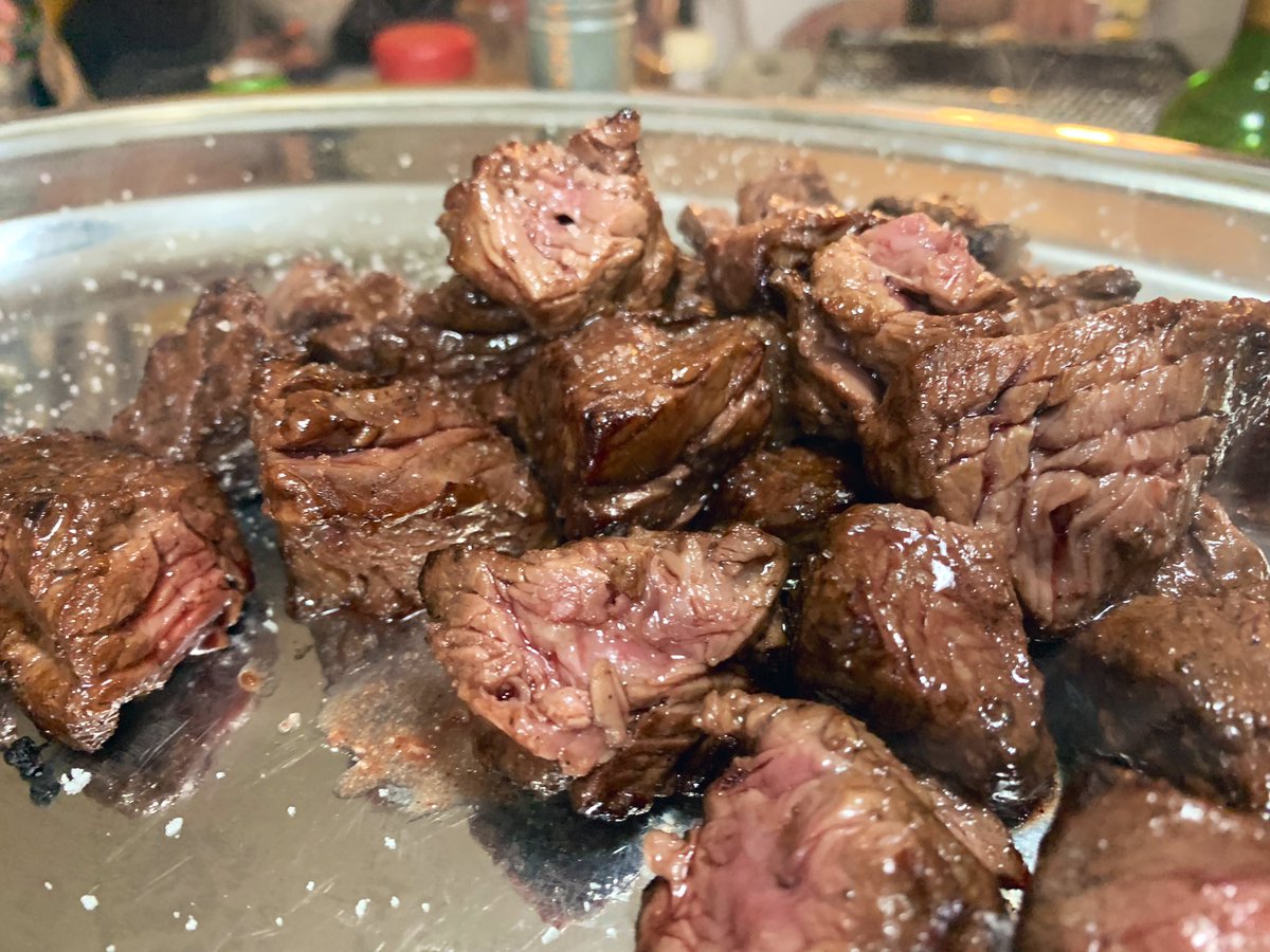 en89womens's tweet photo. この土日、お家で #BBQ した👍🍖

この牛も、鶏に美味しう具材詰めたものも、海老も、全部全部美味しかった😭🧡💛 #StayHome #飯テロ #お腹ペコリン部 今週も頑張ろう！♪ https://t.co/2CV9o6yOuz