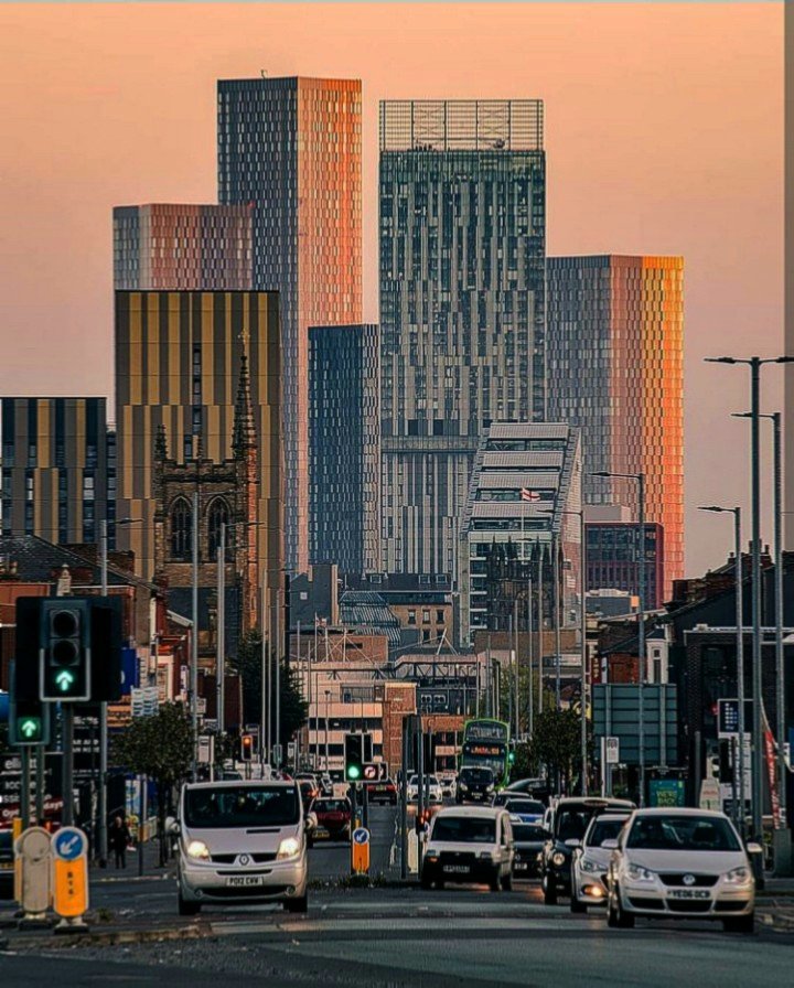 The Fort View #CheethamHill #Manchester 🐝