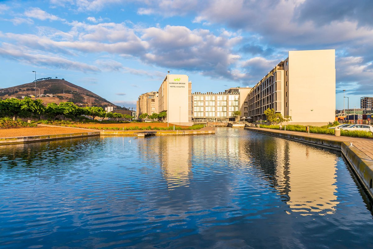 The MyCiTi Bus services stop near aha Harbour Bridge Hotel &amp; Suites to provide guests with safe inner city transport. The Bus conveniently passes all major tourist attractions to offer passengers the advantage of easy access to the surrounding Cape Town attractions.