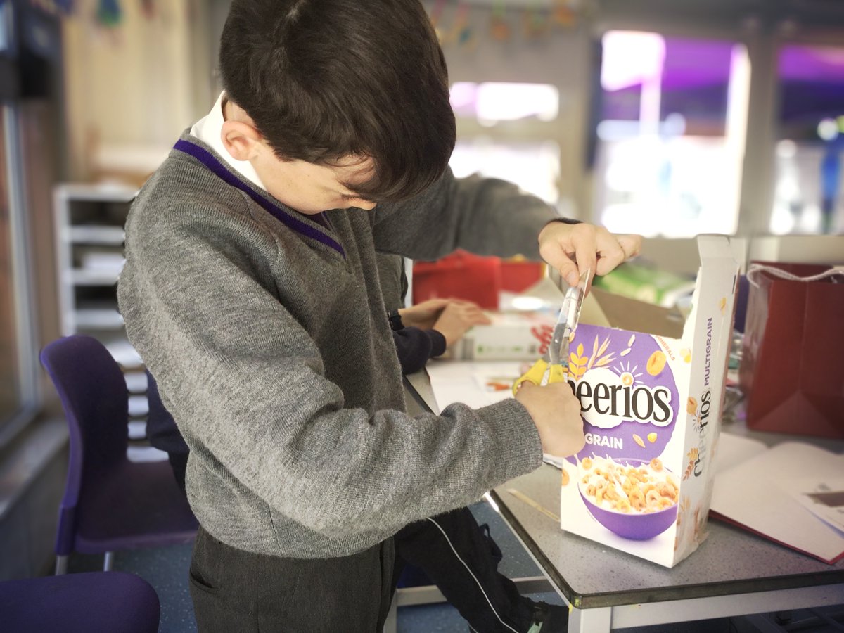 westongreensch's tweet photo. Making Periscopes, Year 6 are combining Design and Technology with Science and having a brilliantly productive time!  #TogetherWeCan #STEM #stemforkids #specialistteaching #WeGuideSuccess #futuredesigners #construction #periscopedesign #mirrorscience #sciencespecialist #cardboard https://t.co/jalO3JIaBH