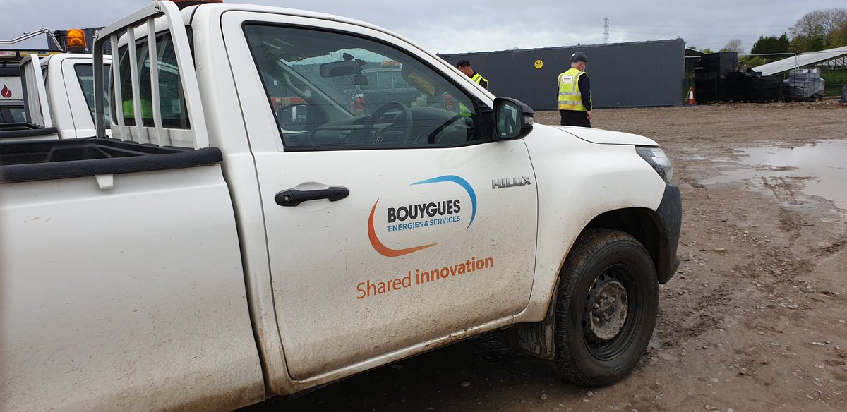 LeighAHughes's tweet photo. All set for my site inspection at the 1st UK subsidy free solar farm here in Newport, South Wales.
Great to see @NewportCouncil @aCapitalRegion supporting renewable technologies and putting the region at the forefront of solar power 👏 #SharedInnovation @BouyguesESUK https://t.co/RViPestjsJ