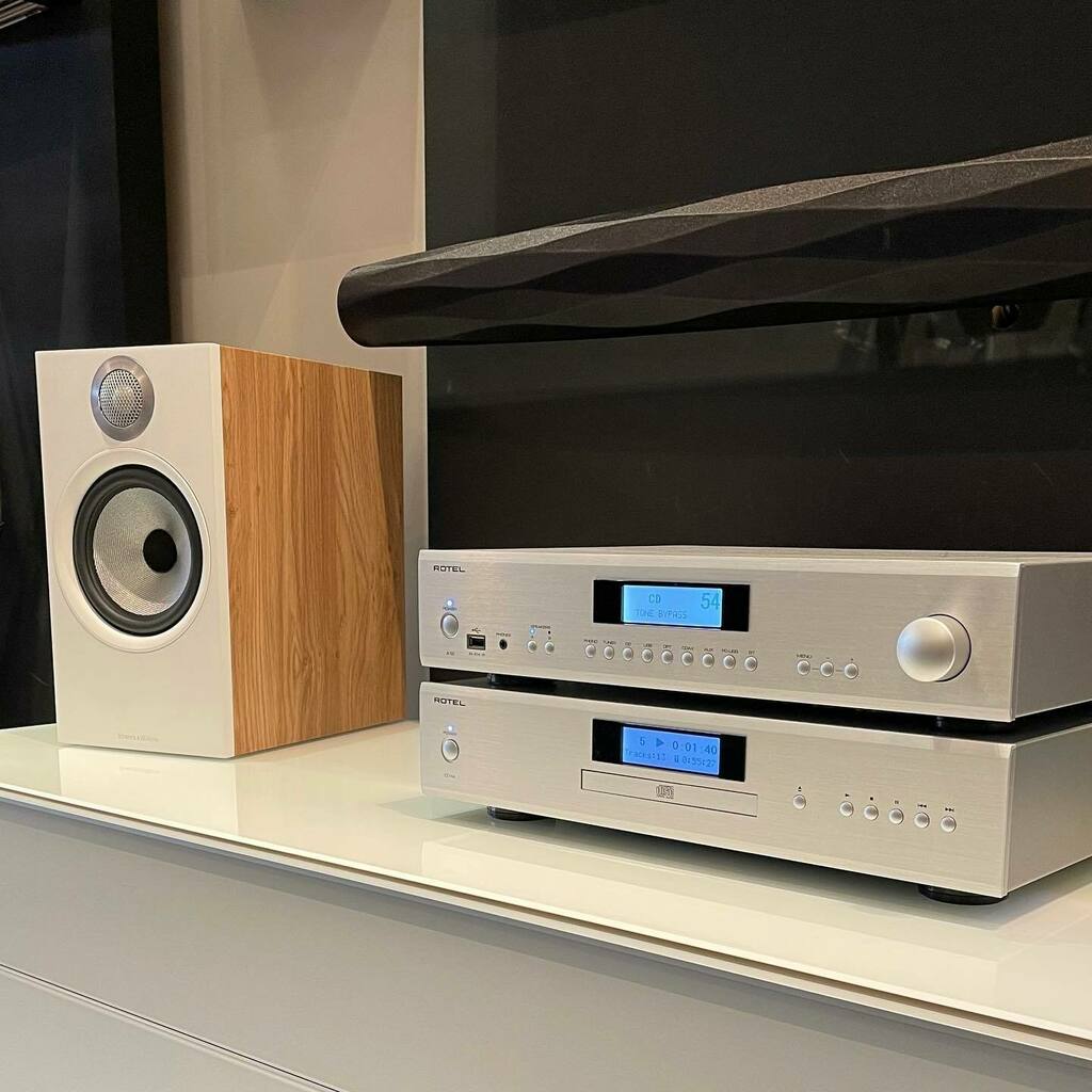 AudioVenue's tweet photo. Bowers &amp; Wilkins 606S2 Anniversary Edition, running in nicely.  #rotel #compactspeakers #hifispeakers  #bandw #rotelhifi #bowersandwilkins #compactaudio #606s2 #606s2anniversaryedition  #bandw606s2 #oakspeakers  #hifi #sounds  #ealing #maidenhead #w5 #sl… https://t.co/7XDr4KS3lv https://t.co/8zo9QFwlT4