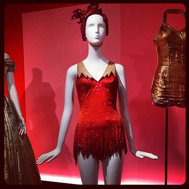 myfilmcostumes's tweet photo. #Estherwilliams #swimsuit worn in Million Dollar Mermaid #mgm #musical #waterballet #costume #annettekellerman #Australia https://t.co/m4qOz3e85q