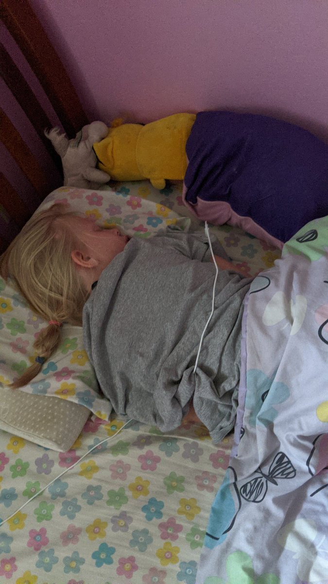 leemcmains's tweet photo. Seriously, @Lenovo, why did you make a snuggle buddy for my daughter? With @lydiamcmains #smartclockessential https://t.co/7nOlHtwXtV