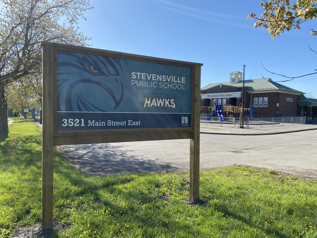 Thank you ⁦<a href="/dsbn/">District School Board of Niagara</a>⁩ for the new sign!