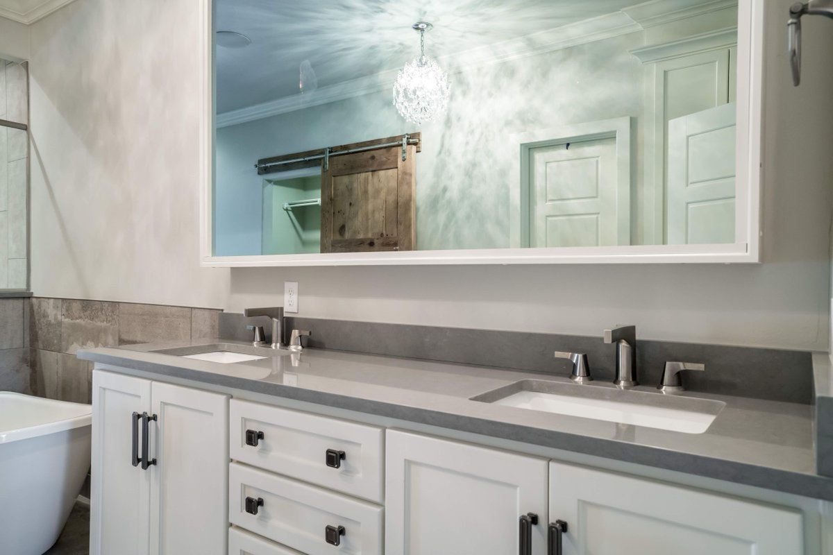 hōm kitchen + bath tweet media