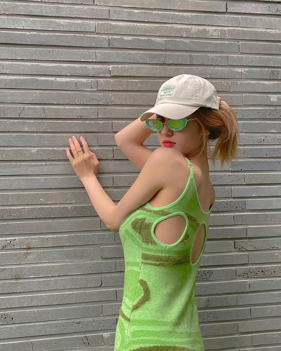 somi things tweet media