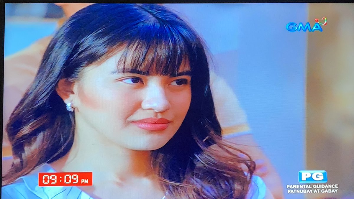 ZingMT's tweet photo. Sorry Migo pero kay Julie ako mapapatingin kahit na kumakanta ka dyan hehe 

#HCSpotForAce | @MyJaps https://t.co/vBFUAuuJ0q