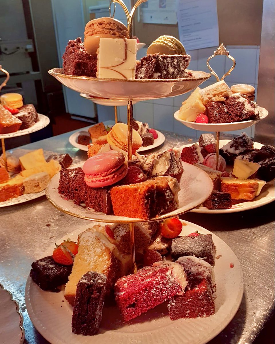 #afternoontea going well today, with <a href="/Roddas_Cream/">Rodda's Cream</a> and #jamfirst obviously!
#herefordshire
#muchbirch
#countryliving
