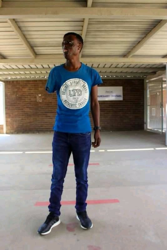 AdvoBarryRoux's tweet image. Retweet for me to donate R23000 to the real Brith for his 23rd birthday 14May so he can start a business, let me know where he stays. For Every 100Retweets I will donate R100 &amp;gt;R23000

Sponsored by Rafael4life.co.za @Rafael4Life_SA
Heals all diseases proven by testimonies!